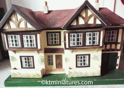 1930s Tri-ang Dolls House No.62 With Window Boxes SOLD
