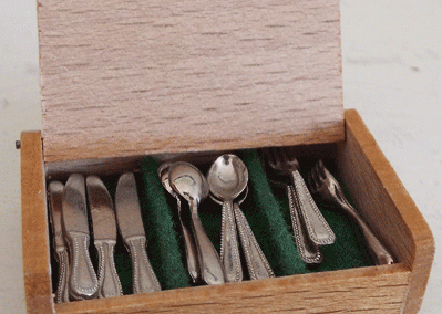 Vintage Dol-Toi Wooden Cutlery Box With 11 Pieces Metal Cutlery @ £8.50SOLD