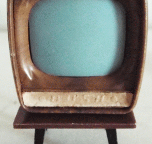 Vintage Tri-ang Spot-On “Bush” Television & Table @ £10.50