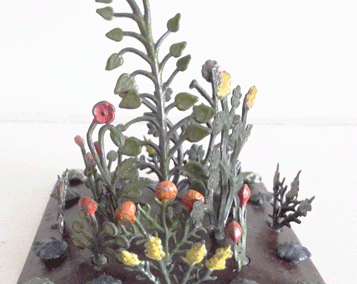 c1930s-1950s Britains Square Lead Flower Bed With Summer Flowers @ £55.00