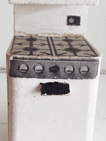 Vintage Dol-Toi Gas Cooker @ £11.50