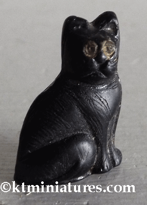 Tiny Antique Glass Black Cat @ £14.50