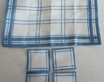 Vintage Barton Tablecloth & Four Serviettes @ £14.00SOLD